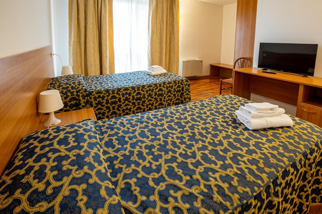 Hotel Villa Strassoldo "Ex Attianese Hotel Restaurant" Cervignano del Friuli Luaran gambar